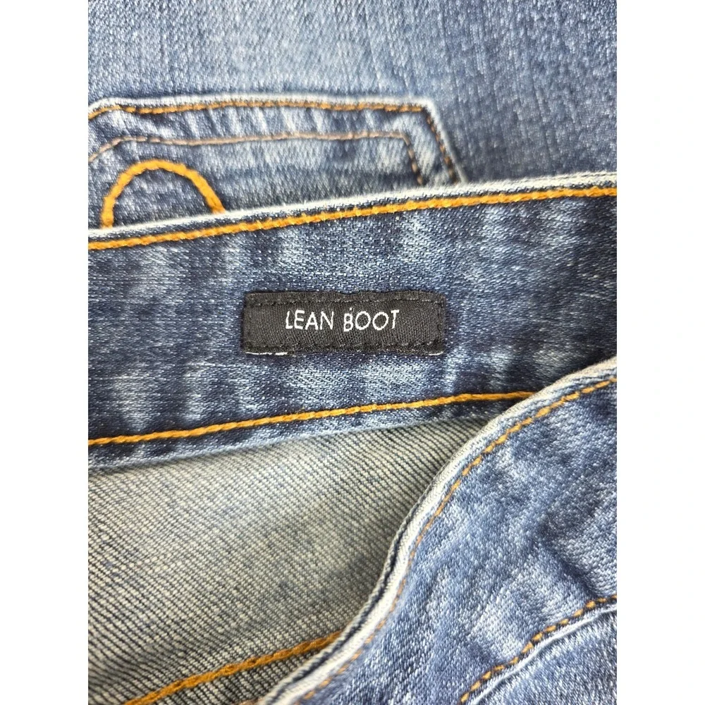 Calvin Klein Jeans discover your